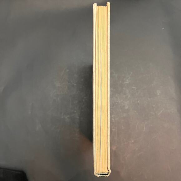 100 Greatest Football Heroes (Illustrated True Books) - Picture 4 of 13